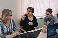 В Хабаровске состоялся урок компьютерной грамотности для инвалидов по слуху